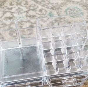 Makeup organizer